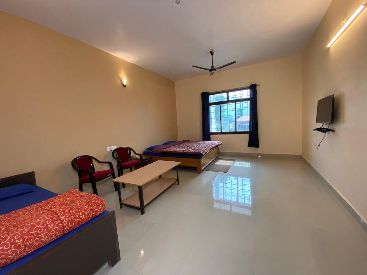 Kanara Hotel Bhīm Tāl Extérieur photo