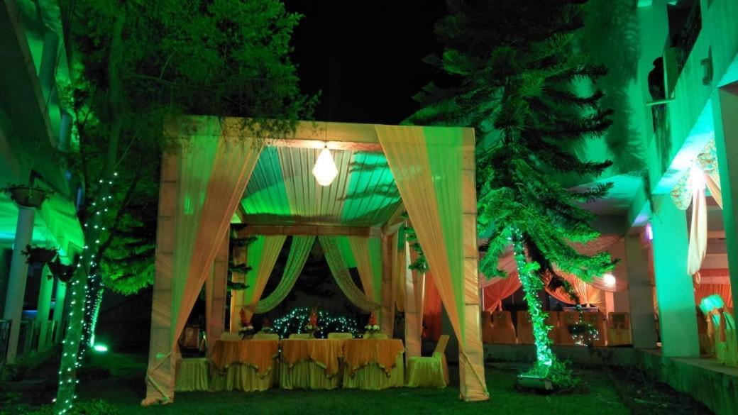 Kanara Hotel Bhīm Tāl Extérieur photo